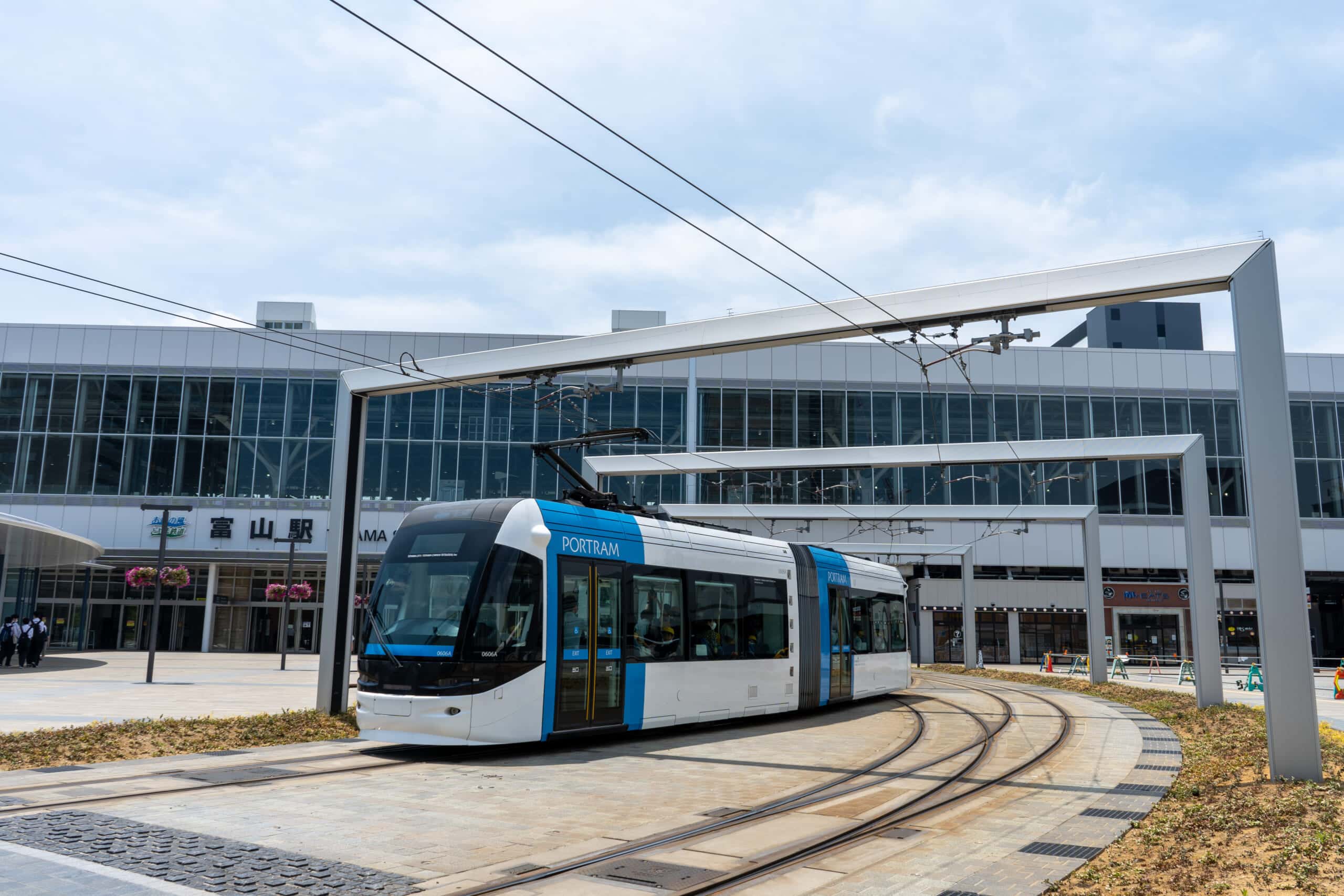 富山駅