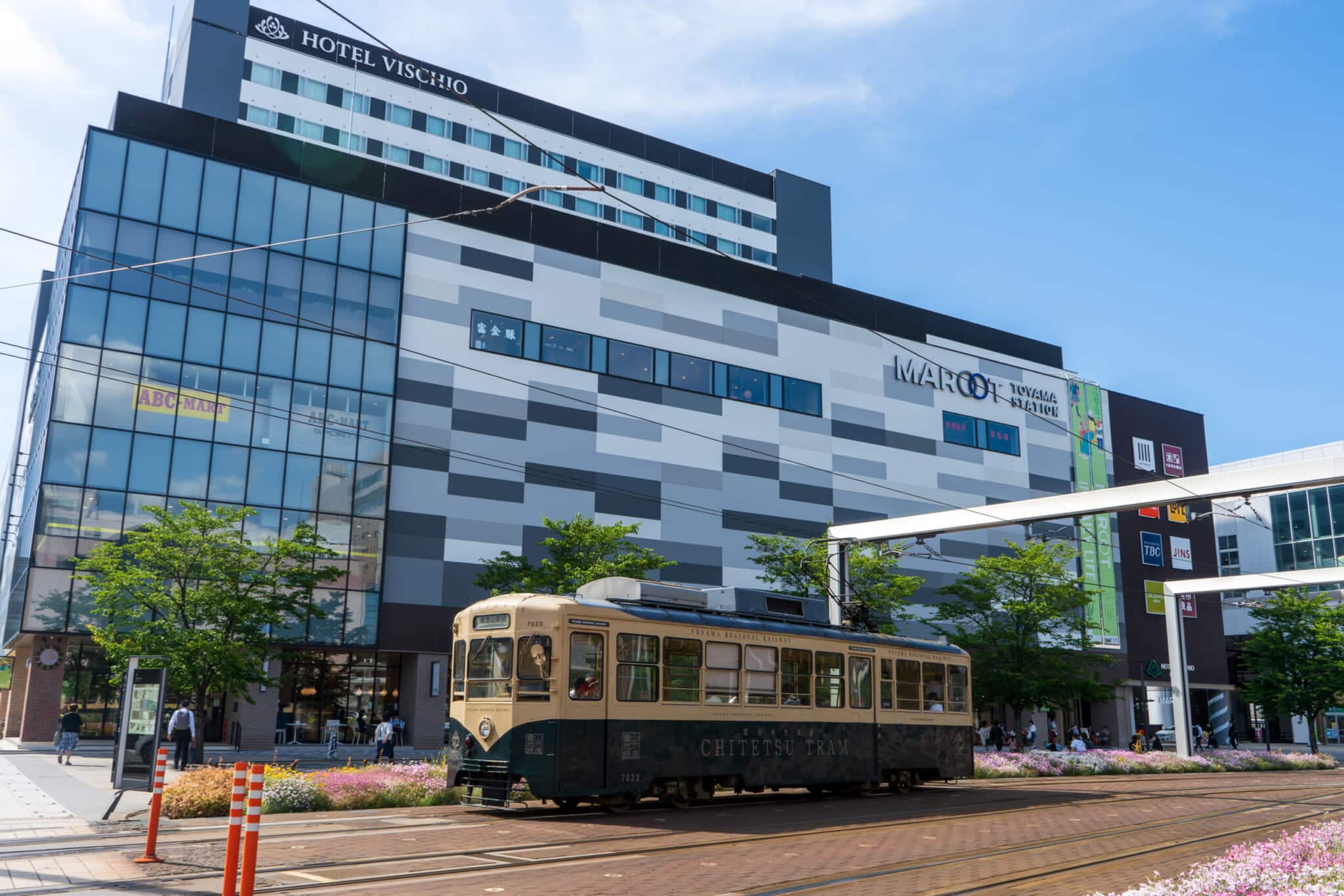 富山駅