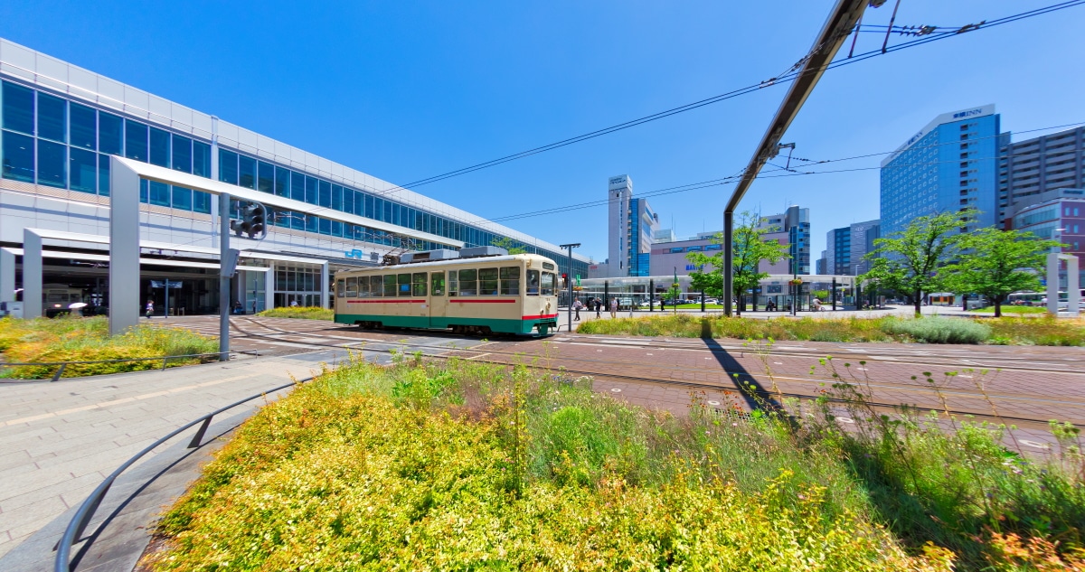 路面電車 - 富山市公式観光サイト